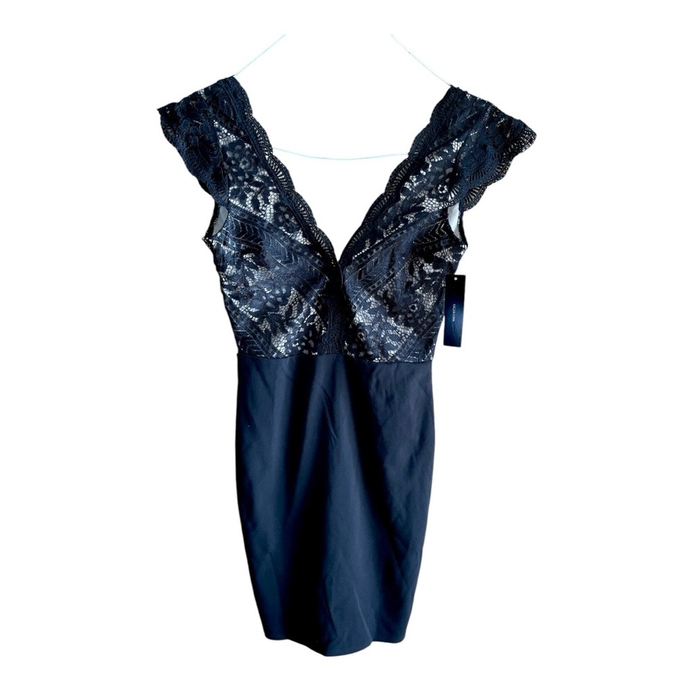 🌟3 for $15 SALE🌟 NWT Lulu’s Give A Glam Black Lace Bodycon Dress - Picture 2 of 7